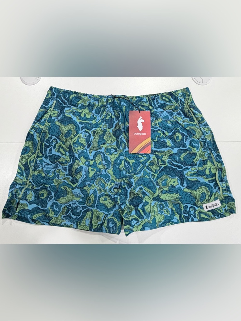 Cotopaxi Men's XL Brinco Shorts 5 inch inseam Green Blue Pattern NWT Lined